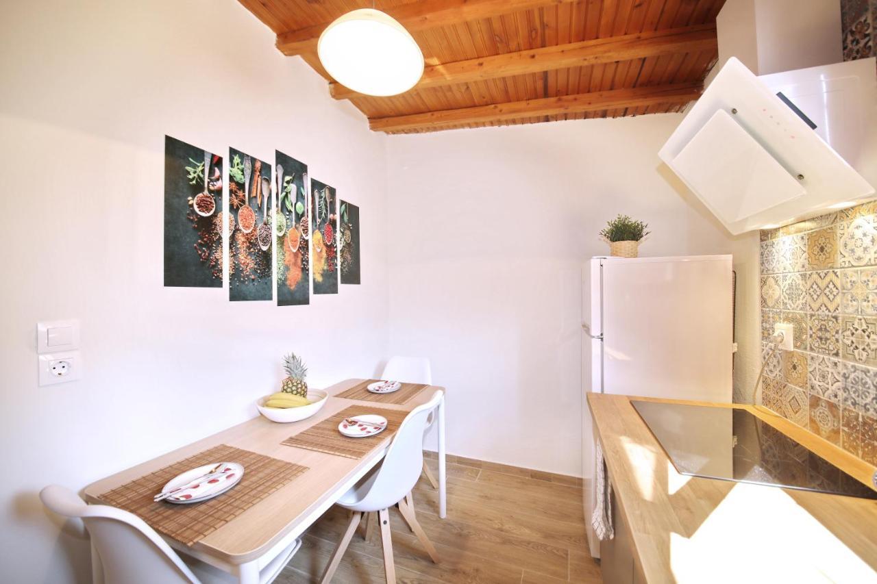 Hotel Dafnes à Skopelos Extérieur photo